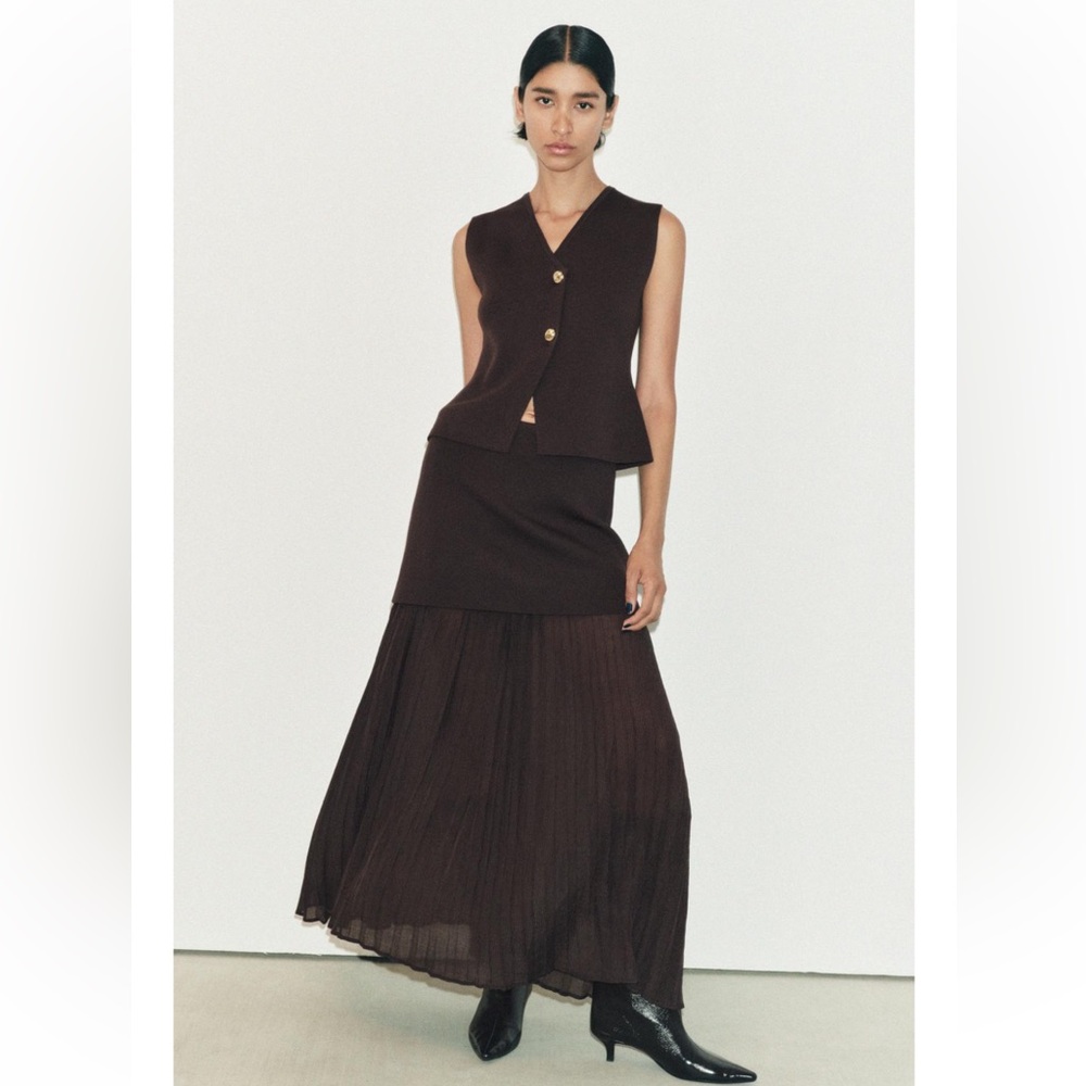 Zara sold out skirt and top size M BROWN color